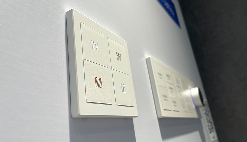 RD4 metal knx switch